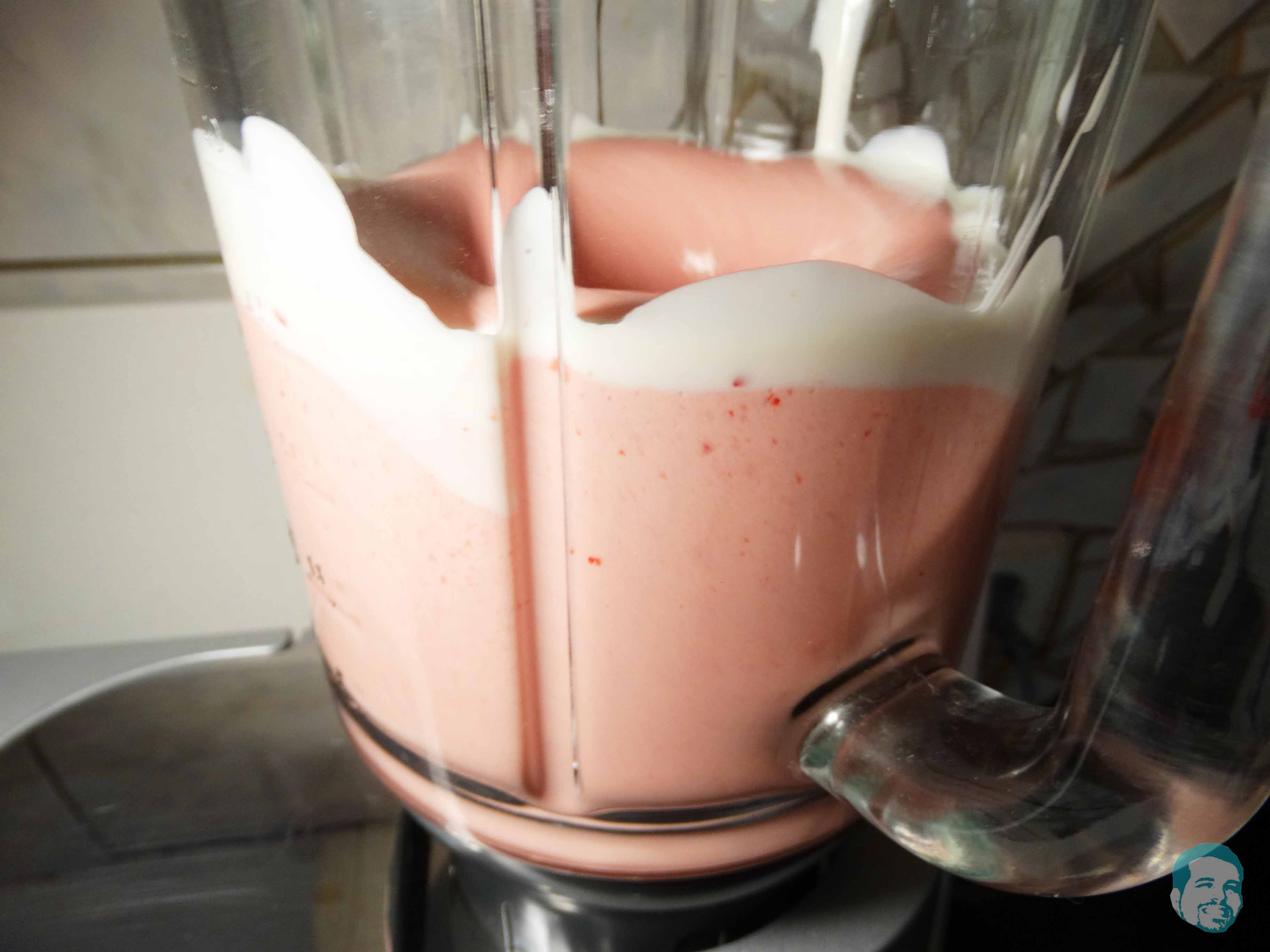 Frozen Joghurt Erdbeer Shake - Haunis Food Blog