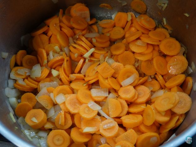 Kuerbis Kokossuppe Karotten anroesten