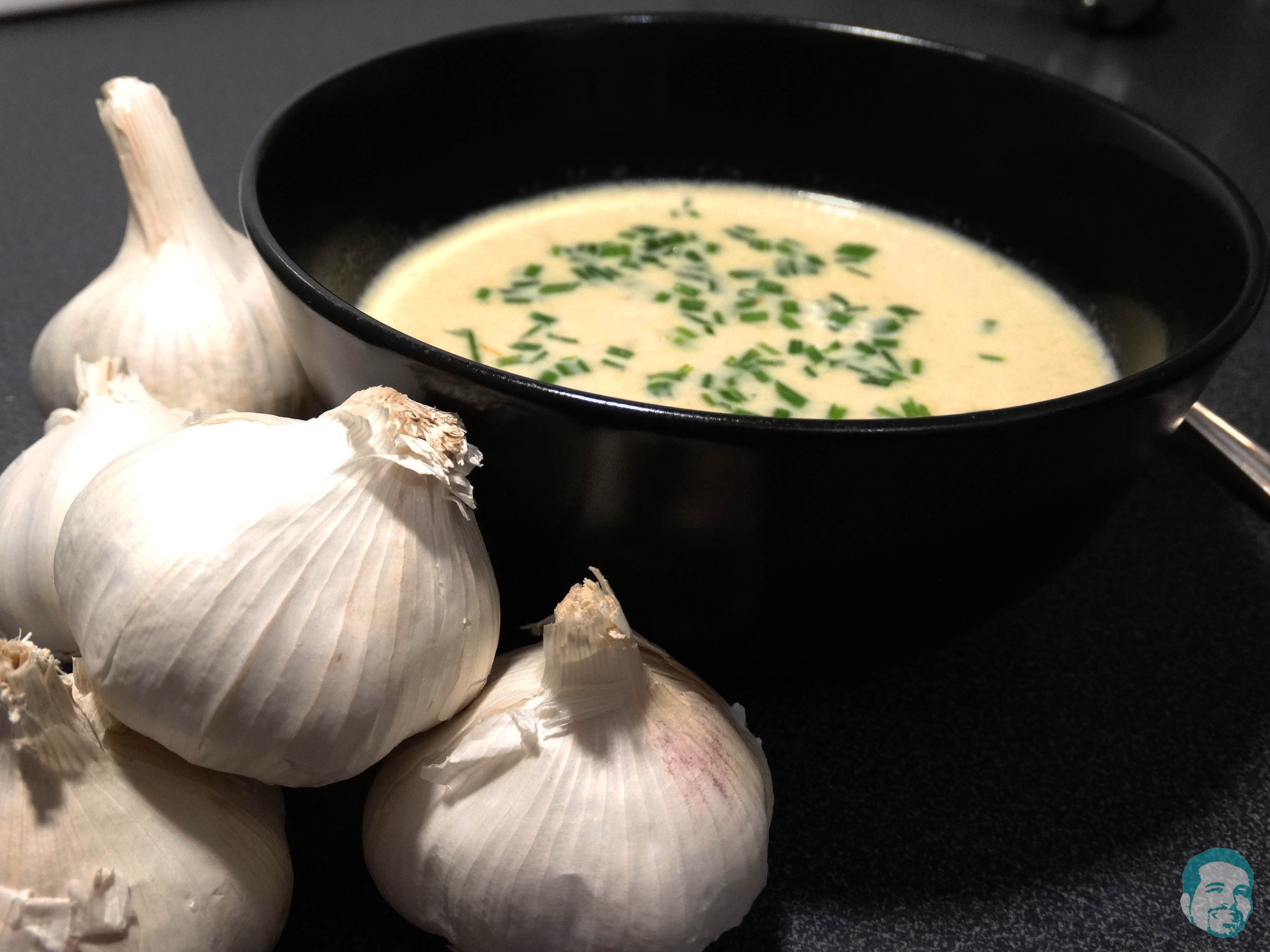 Knoblauchcremesuppe - #garlic creme soup - Haunis Food Blog