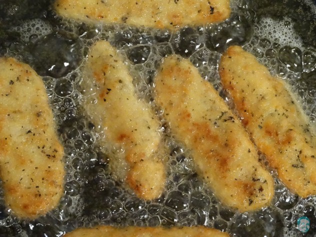 Mozzarella-Sticks-ausbraten