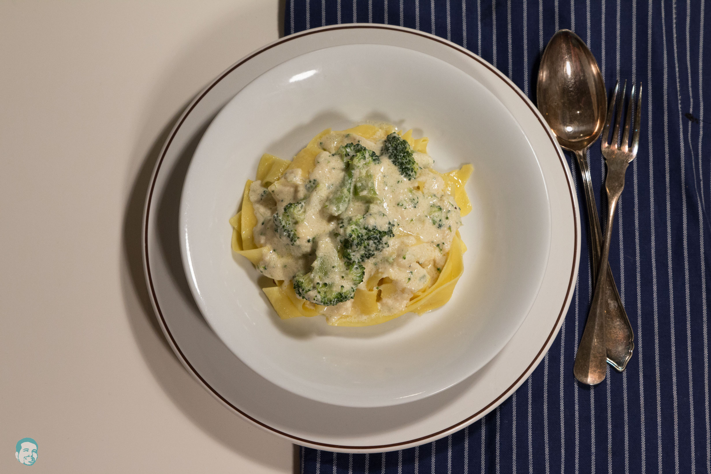 Emmentaler Käsesauce mit Brokkoli - Haunis Food Blog