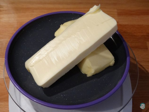 Butter fuer den Brandteig