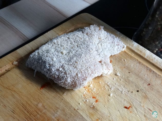 Parmesanhuhn fertig paniert