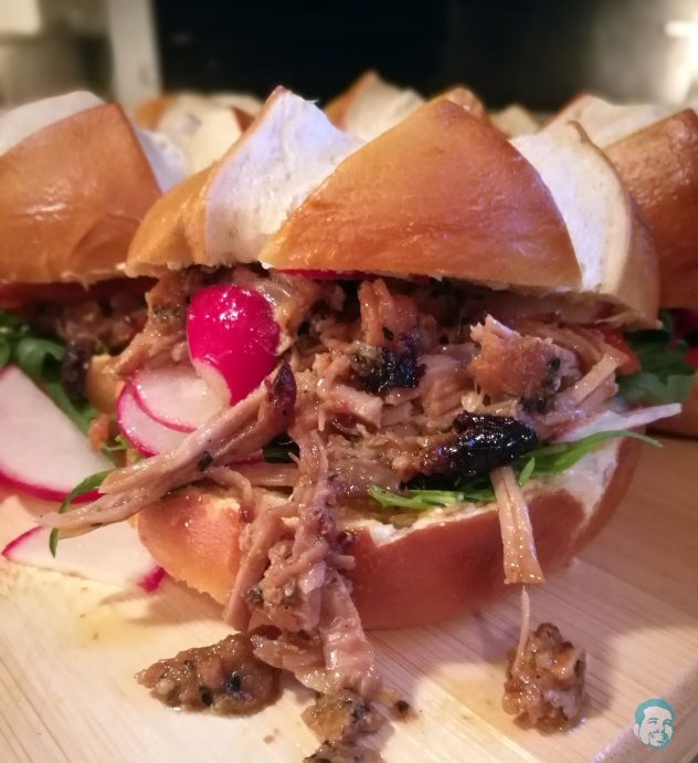 Pulled Pork Laugen Burger