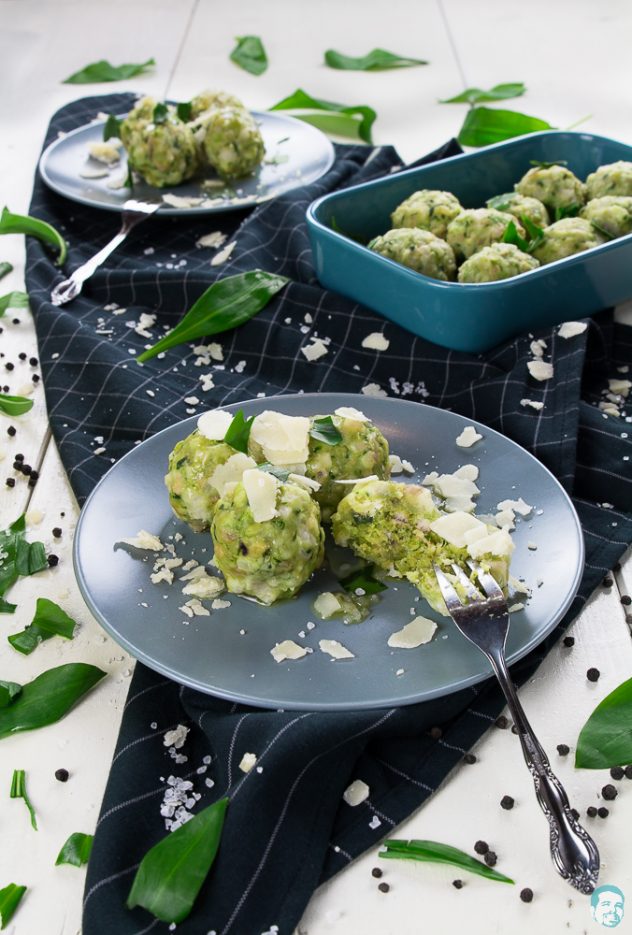 Bärlauchknödel mit Parmesan